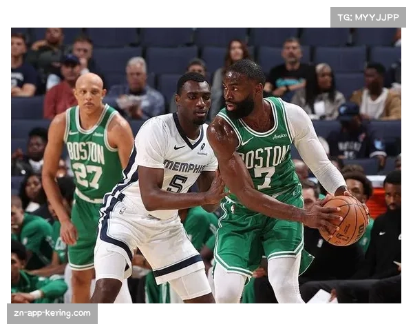 半场数据:凯尔特人全队已通过突破分球得到24分,助攻数达到18次 半场数据:凯尔特人全队已通过突破分球得到24分,助攻数达到18次